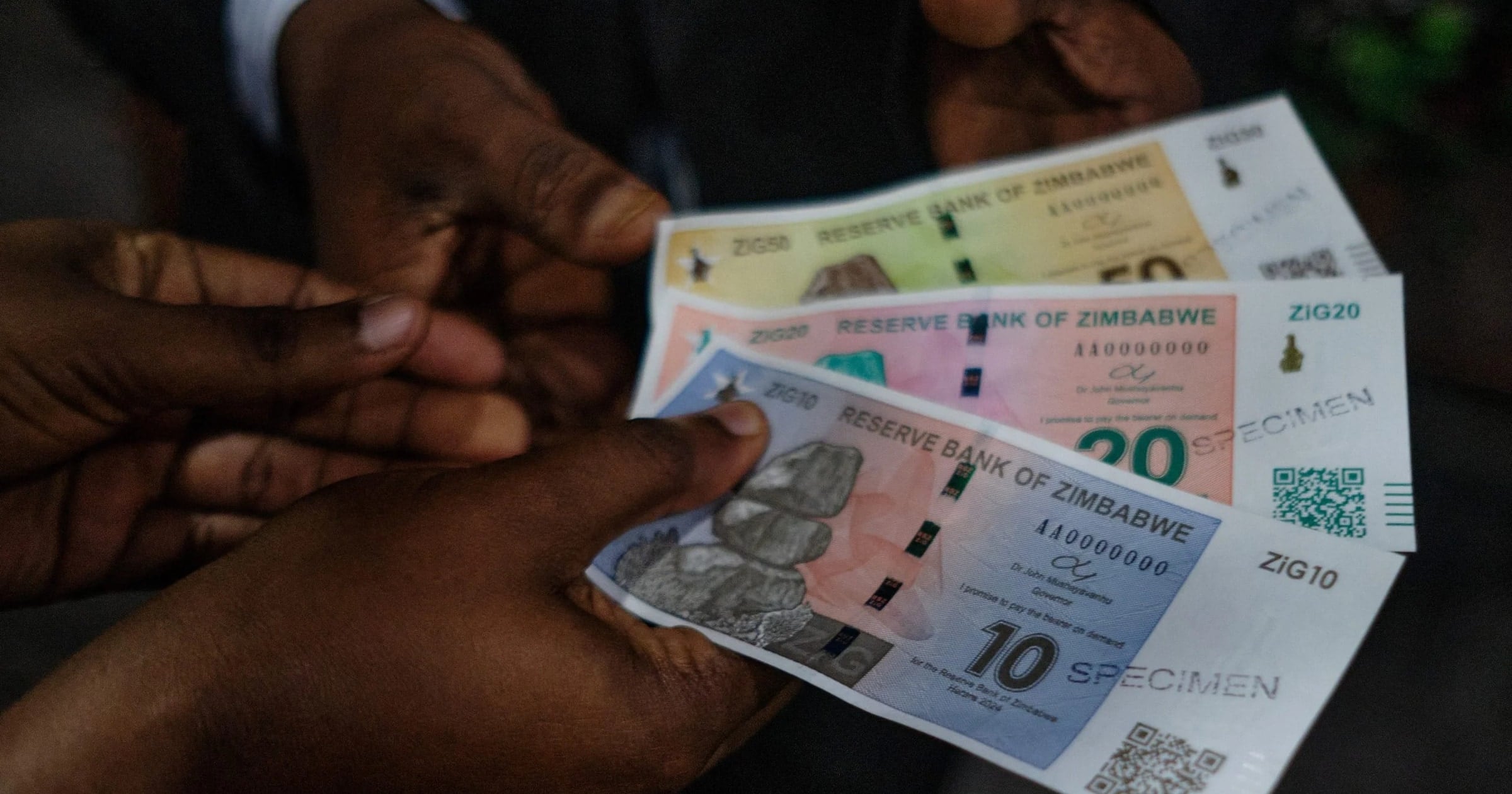 Zimbabwe delays US dollar phase-out until inflation stabilizes, betting on gold-backed ZiG currency