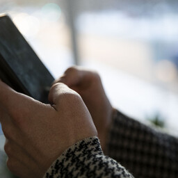 Telecom companies will begin replacing Mobile‑ID users' SIM cards