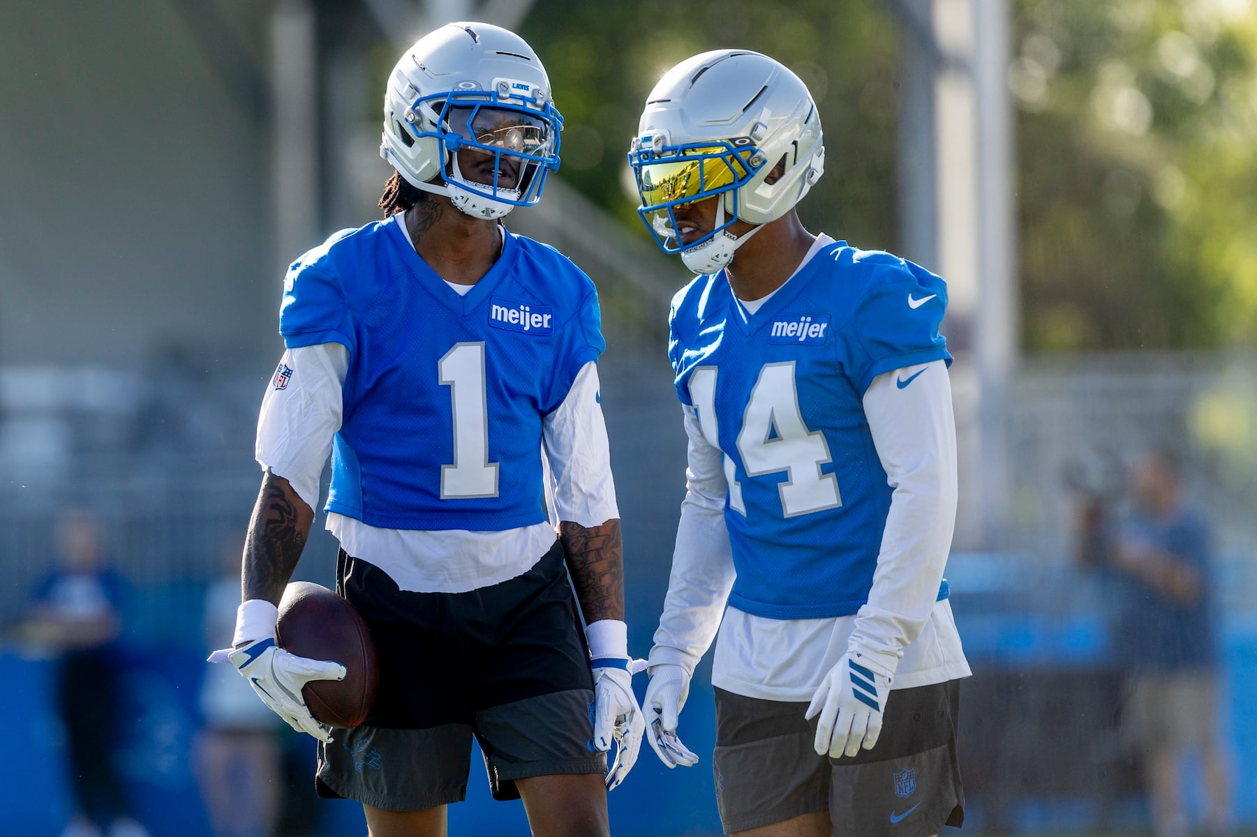 Lions CB calls claim teammates aren’t a top-five WR duo ‘crazy work’