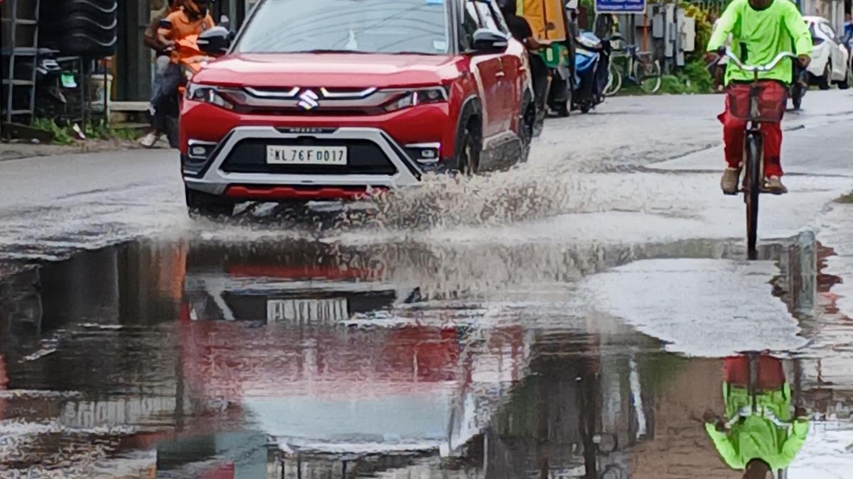 Kerala rains 2026: orange alert for seven districts on August 6