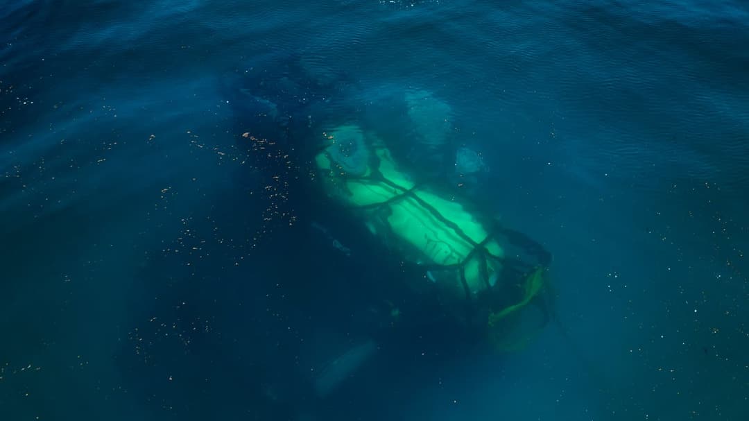 Engineers unveil underwater living chamber currently being tested for groups of 4