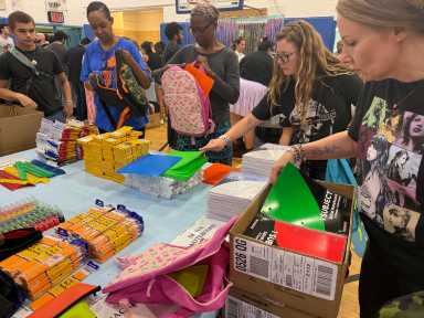 New York Cares hosts Swiftie-inspired back-to-school volunteer event