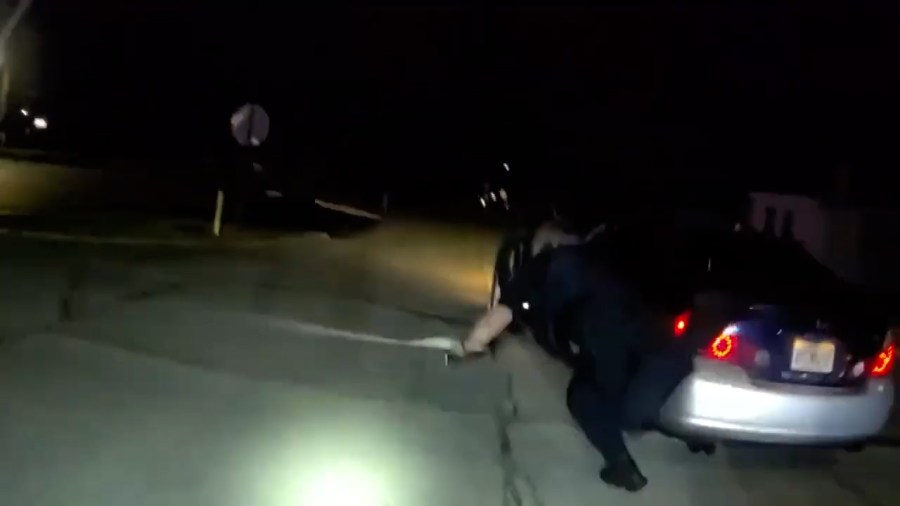VIDEO: Florida driver drags, injures 2 officers during traffic stop, police say
