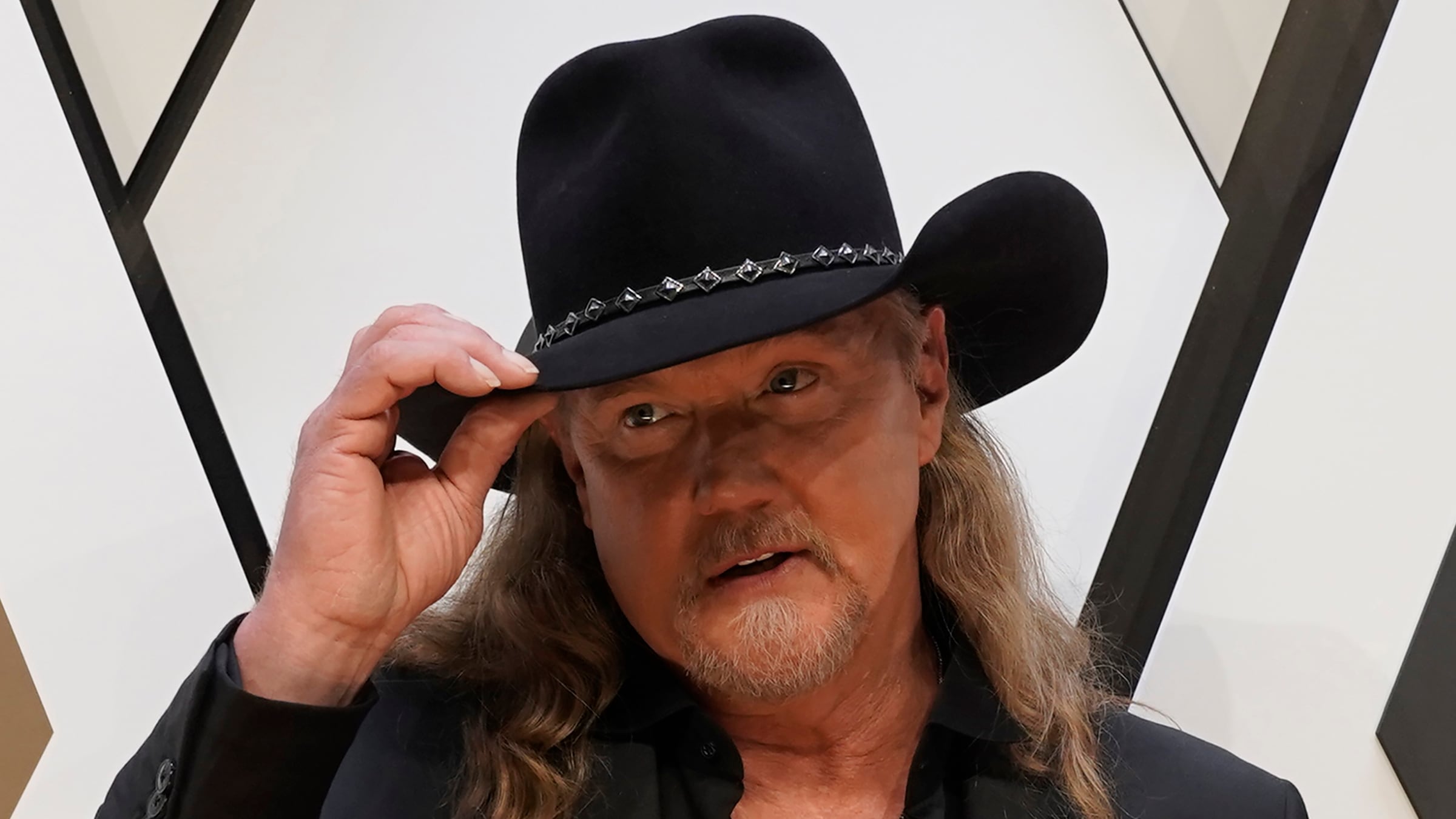 ‘That was uncalled for’: Country star Trace Adkins recalls moment he was shot by second wife