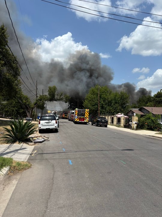 Austin firefighters battle house fire on Bennett Avenue in east Austin