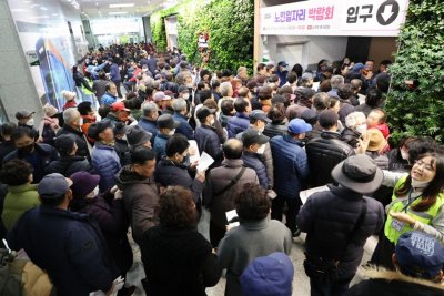 South Korea’s older workforce tops 10 million for first time