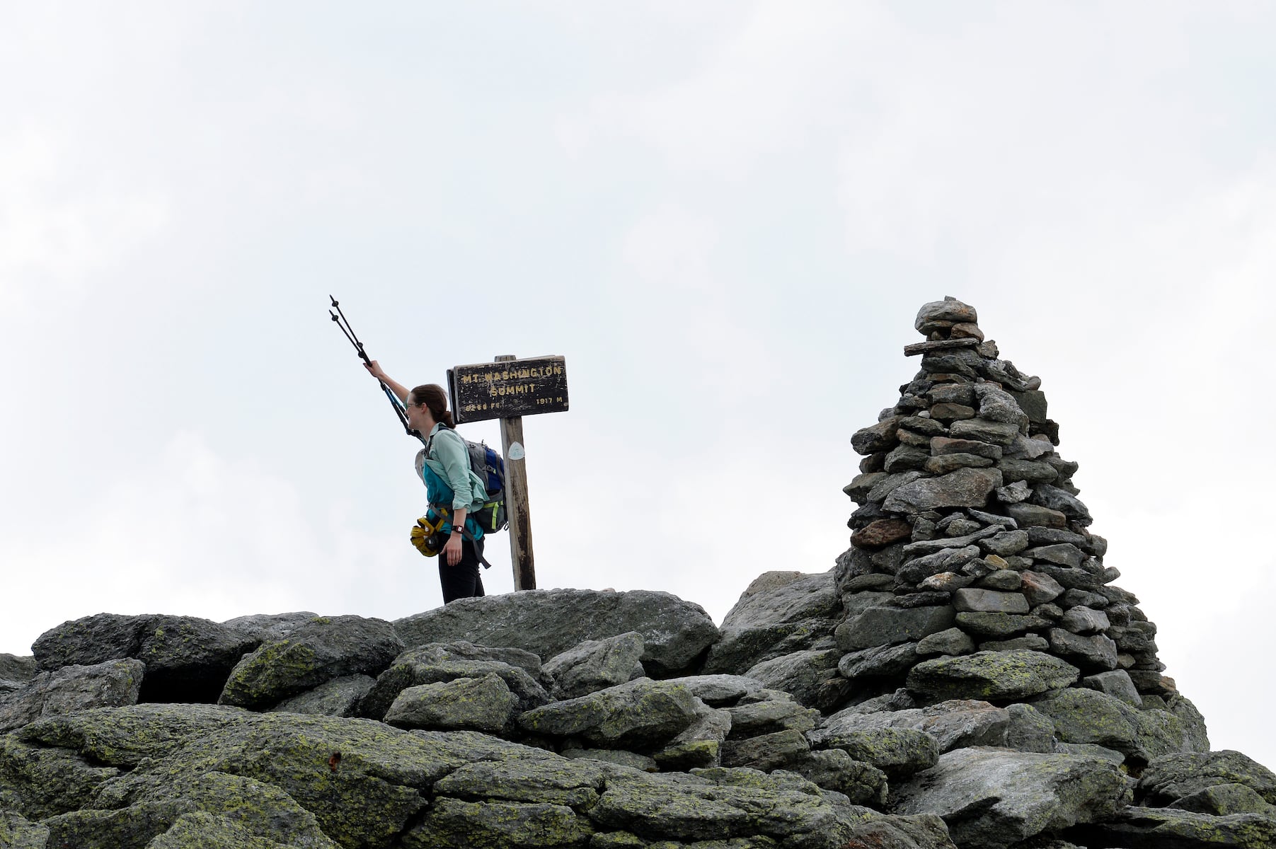Injured Mass. teen hikes to Mt. Washington summit using ‘sheer grit and determination’