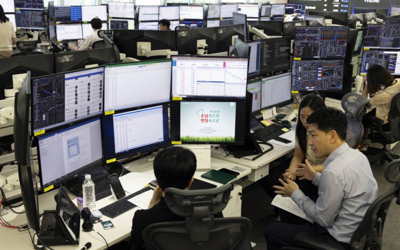Asian shares ease on tech pullback as Iran talks keep oil in focus