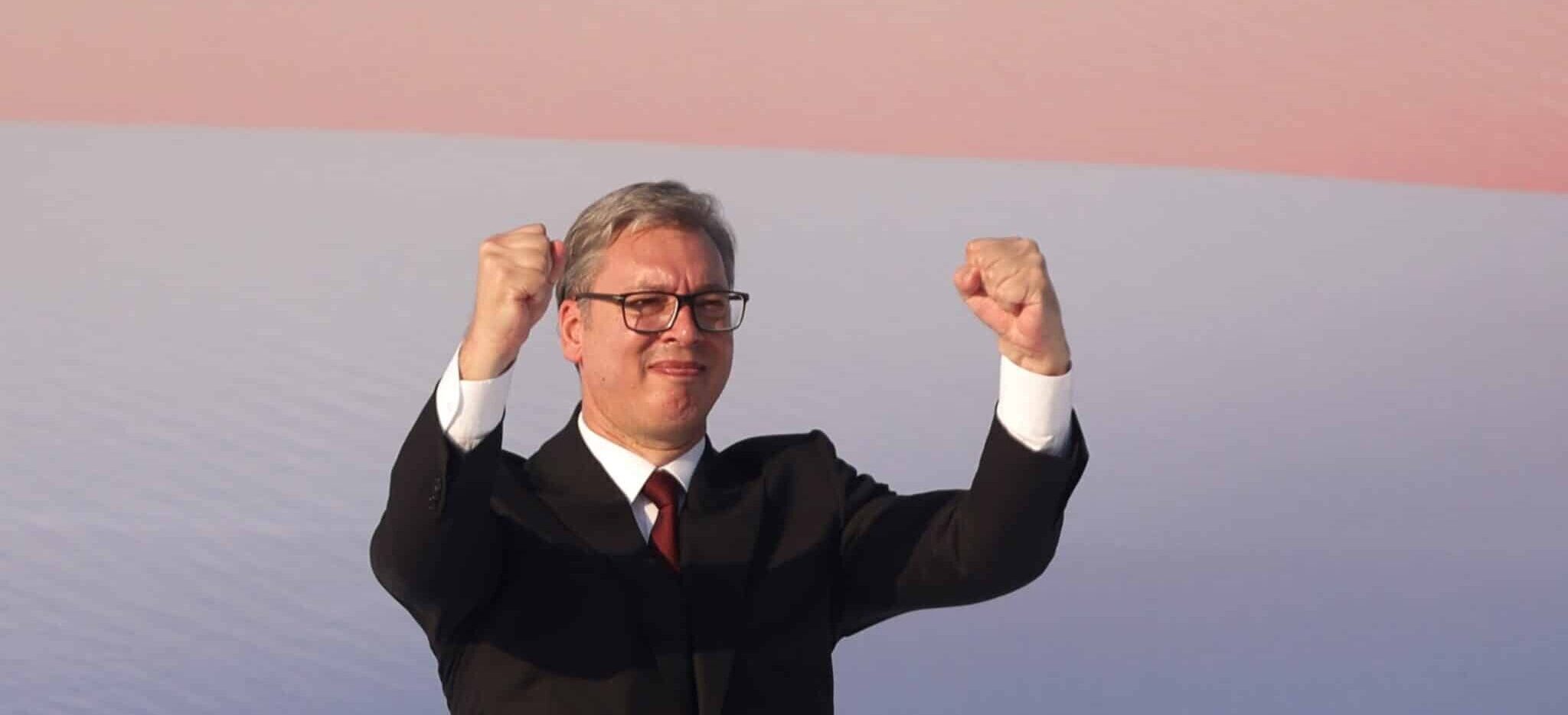 Serbia’s Vucic Accused of “Vote-Buying” With Cash Pledges