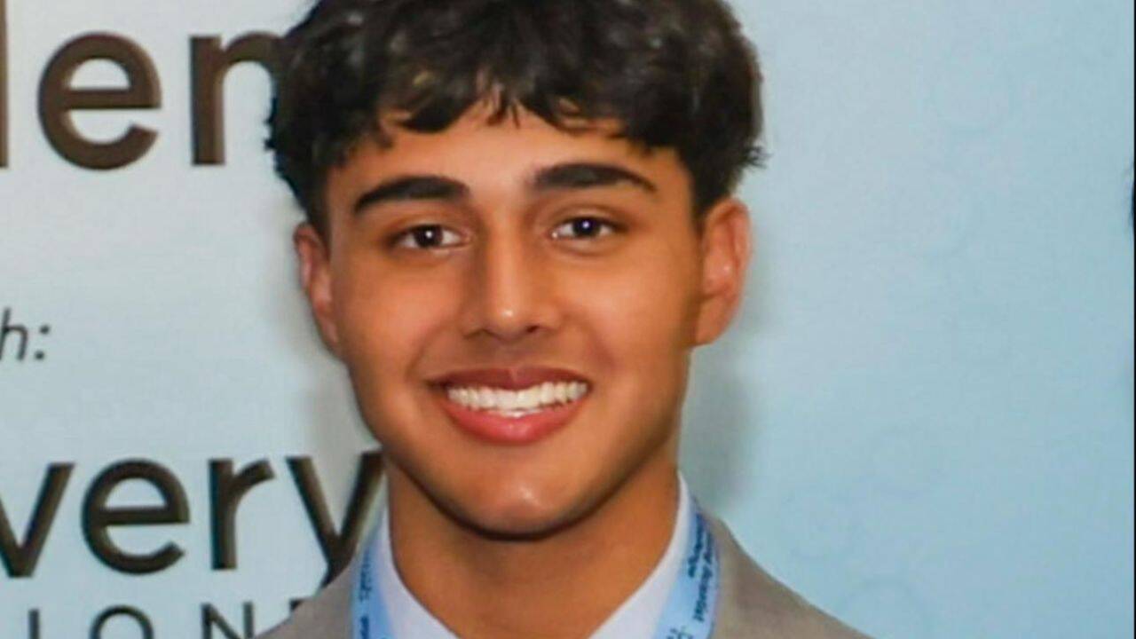 Florida student’s CO2 mite blower boosts honey and protects bees