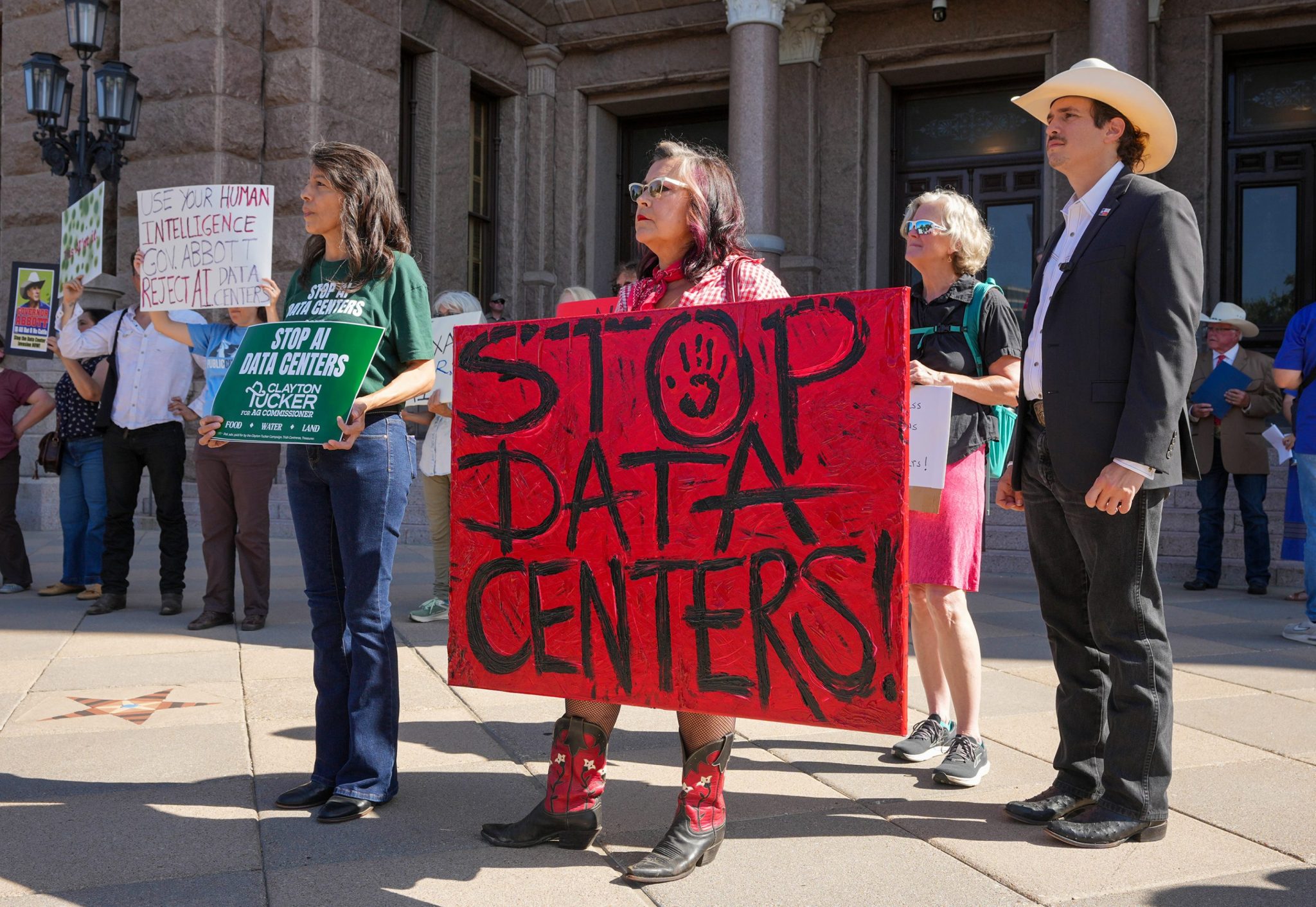 AI’s volatile power demand is damaging its own data centers