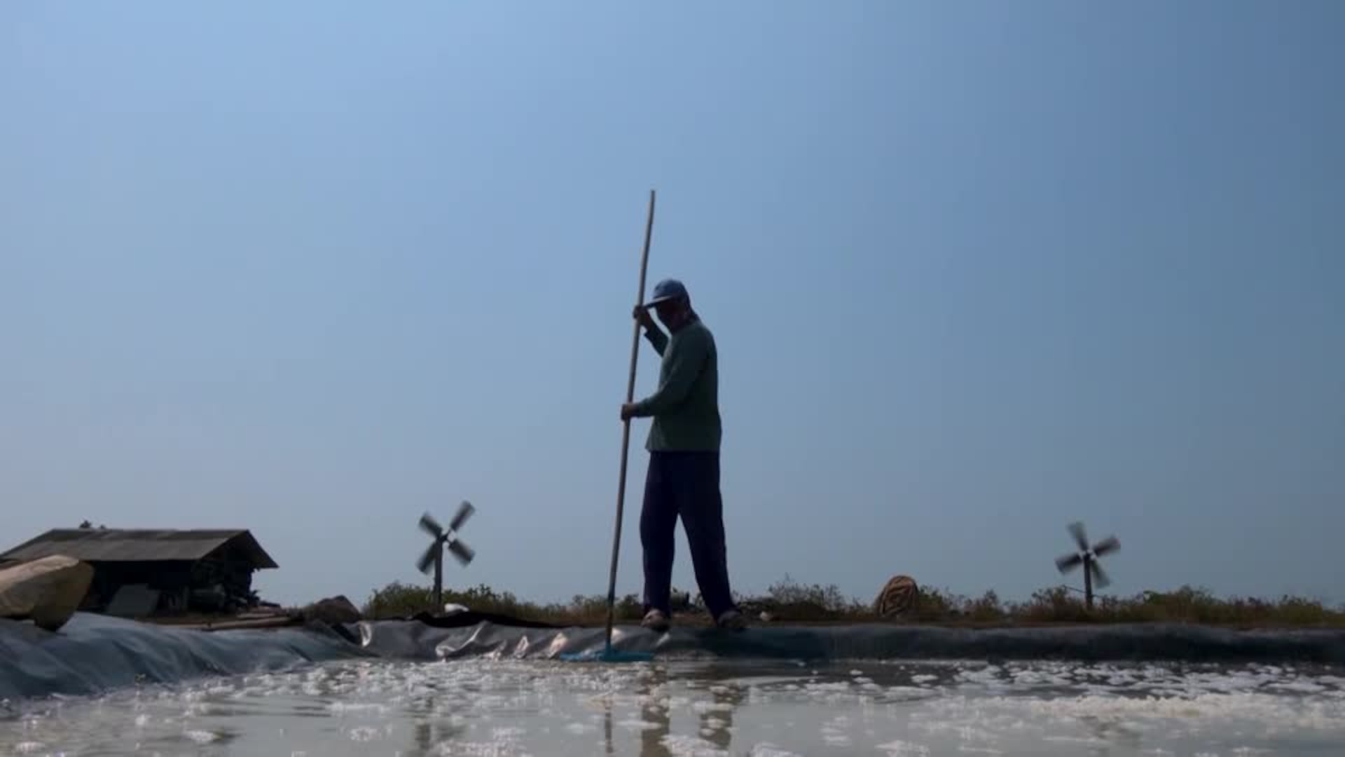 'El-Nino is a blessing' for Indonesian salt farmers