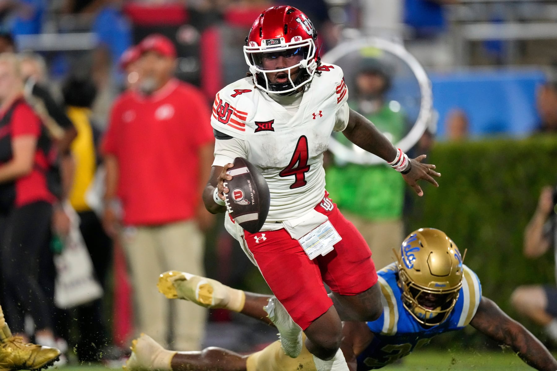 For Michigan’s plan to run QB Bryce Underwood, look at Utah and Devon Dampier