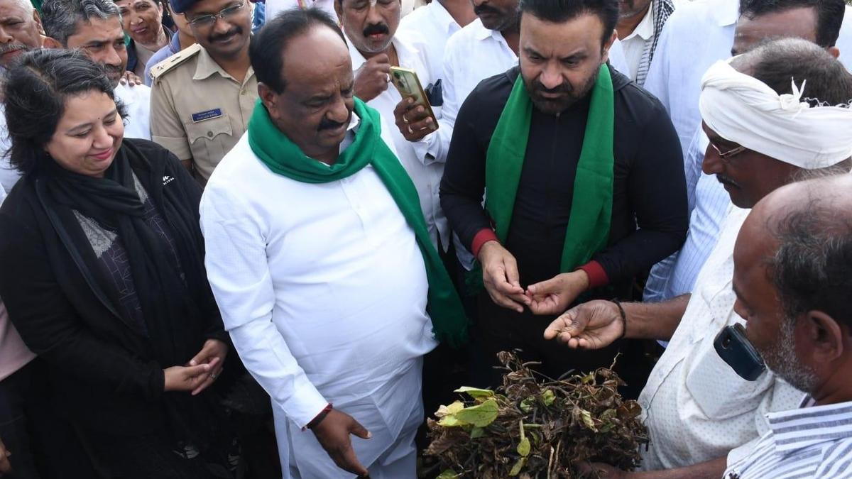 Minister Santosh Lad makes field visits, says farmers problems to be brought to govt.’s notice