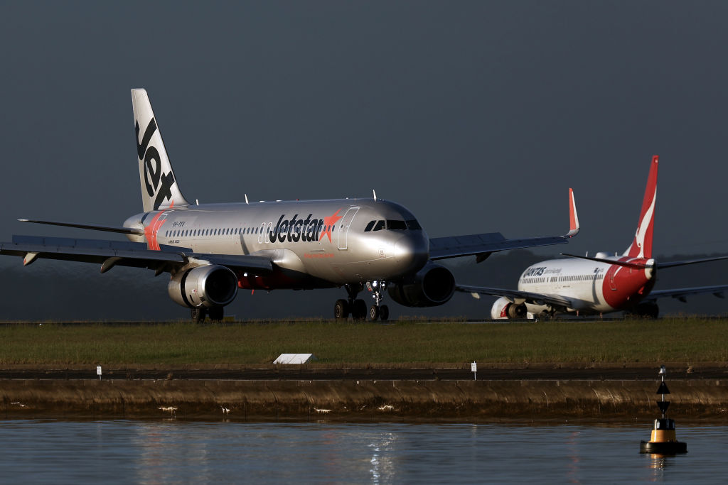 Jetstar to charge passengers for overhead carry-on bags