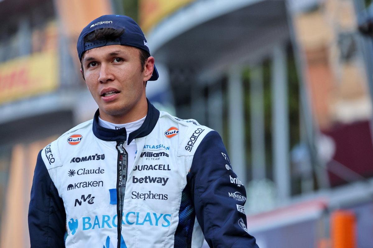 Alex Albon offers grim Williams outlook as boss James Vowles issues defiant message