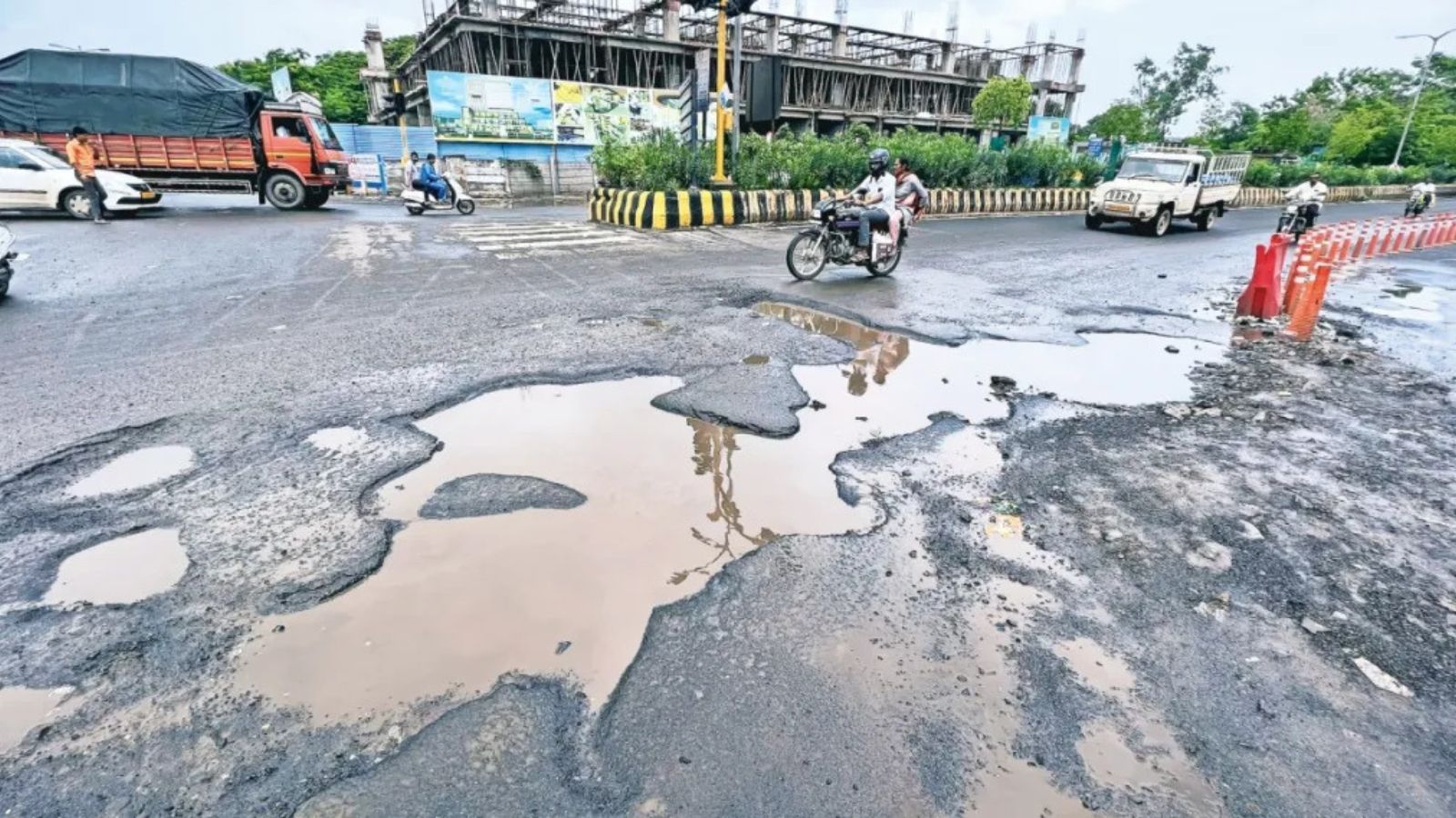 Despite complaints, BJP says Pune roads have few potholes