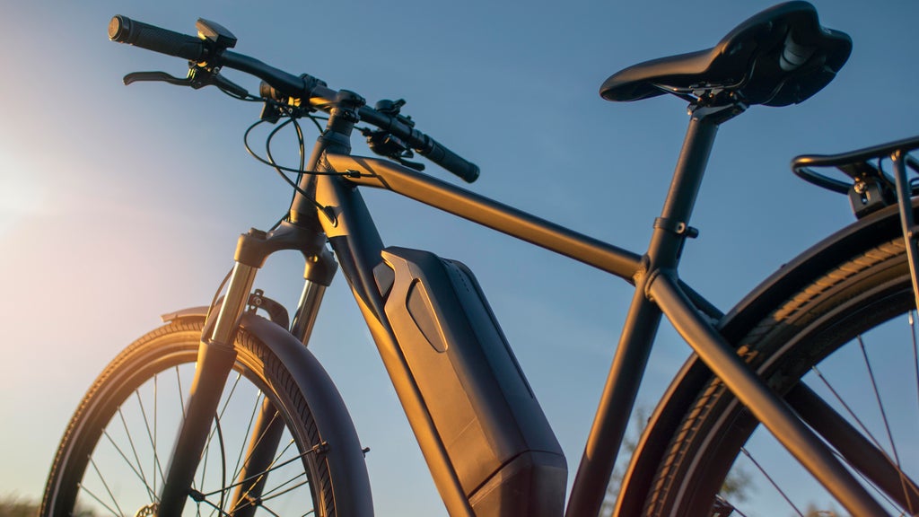 Teen boy on e-bike critically injured in crash near Crystal Lake, Illinois