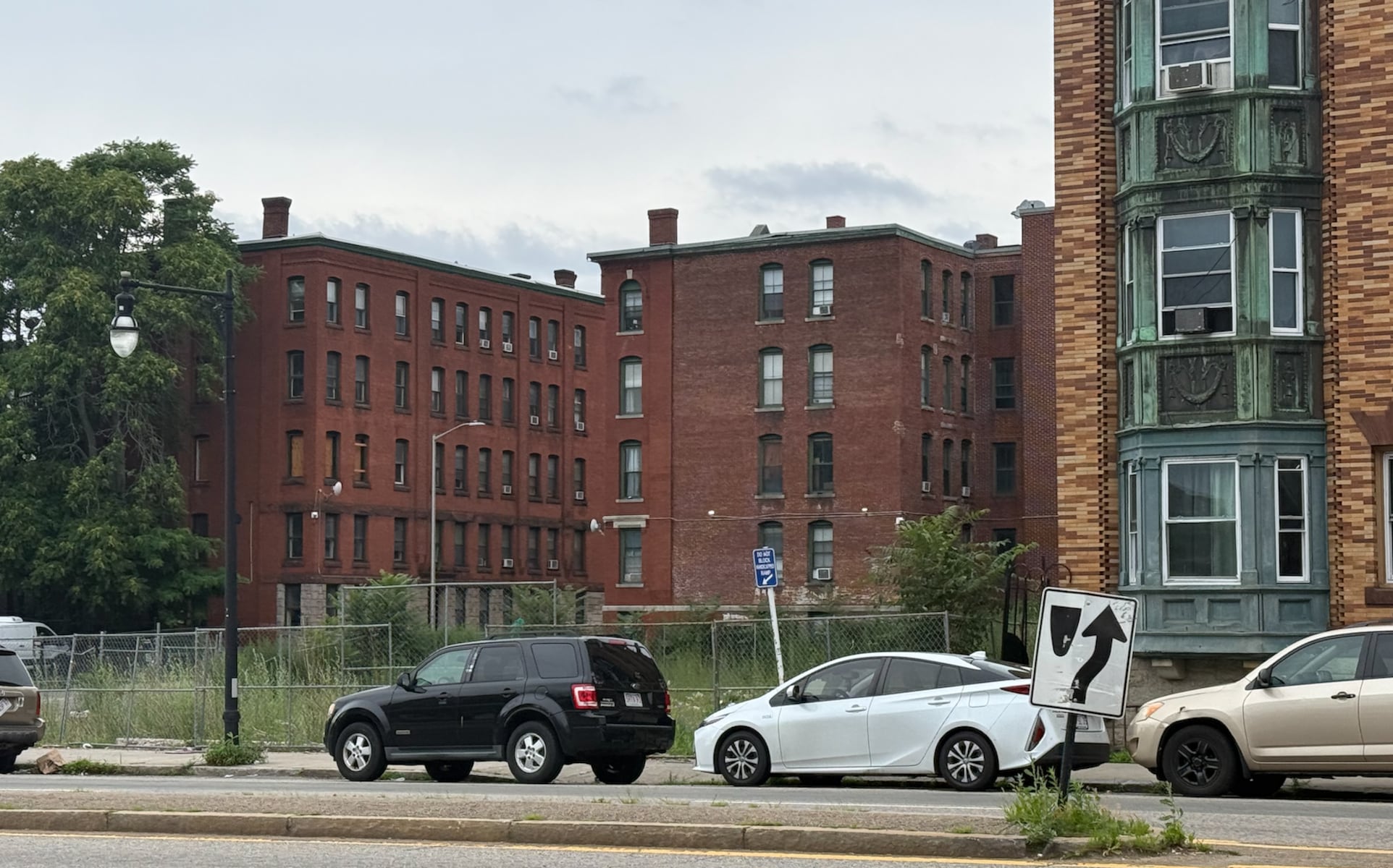 Worcester board approves 74 new apartments at former laundromat site