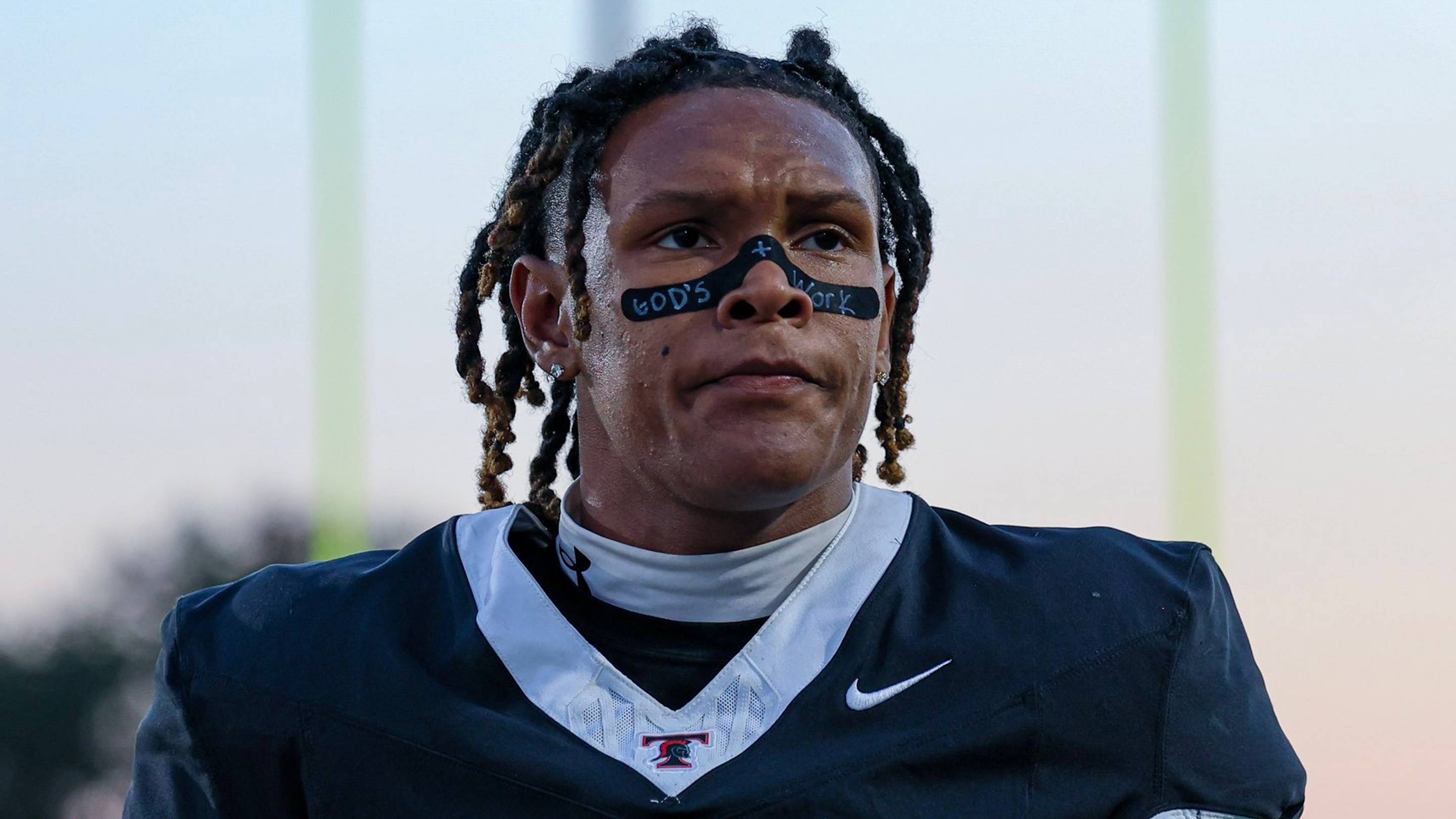 John Meredith III Fights Through "Freshman Moments" at First Texas Practice