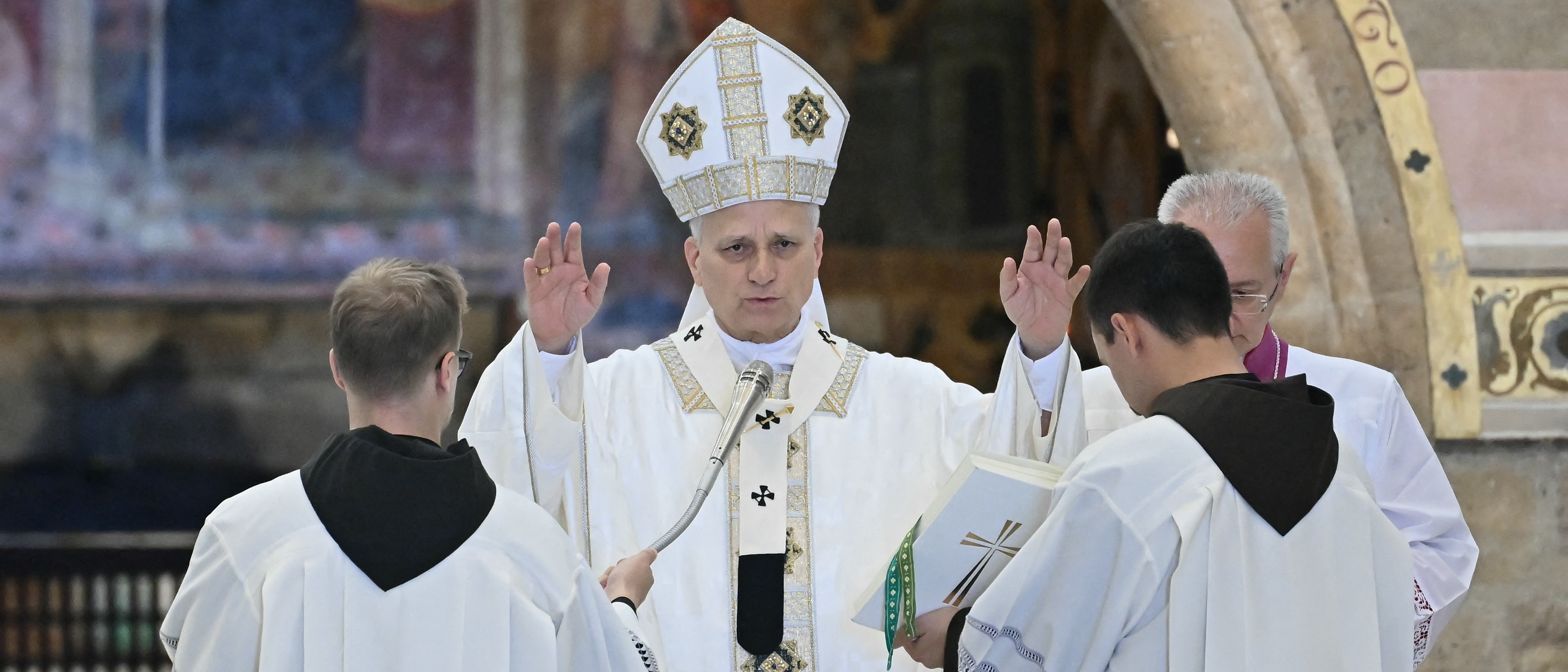 Pope Warns Against Consumerism As Dependence On AI And Online Shopping Grows