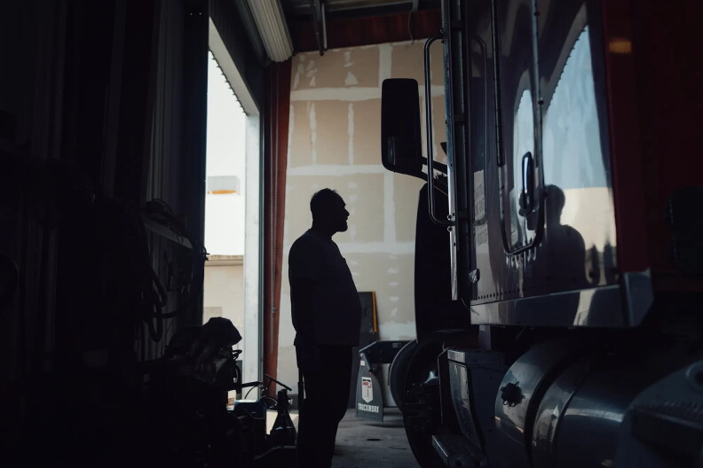 Why truckers always seem to be on the phone while they drive on the highway