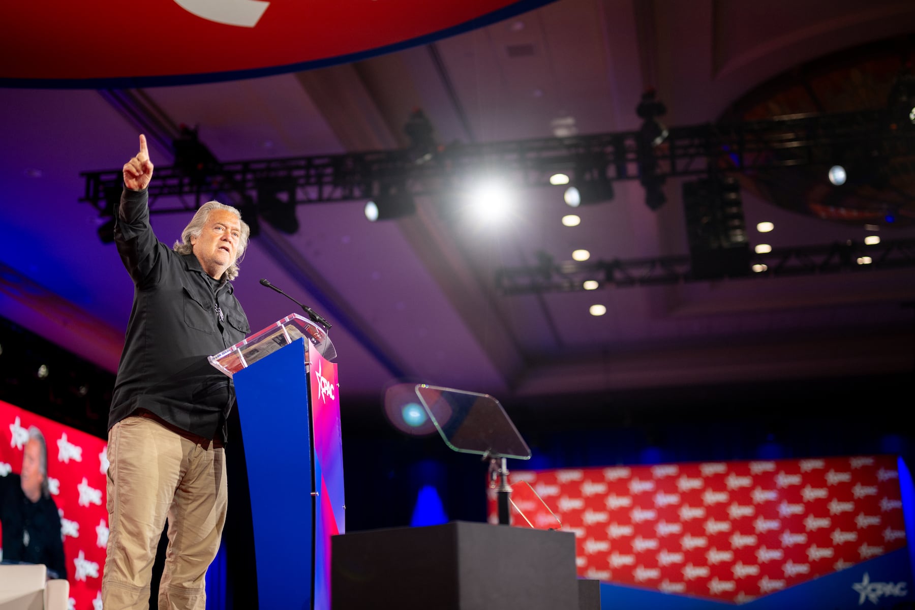 MAGA architect in stunning attack on conservative media icon who backed Trump: ‘Nothing but scum’