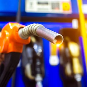 Oil price shoots up as stocks tread water
