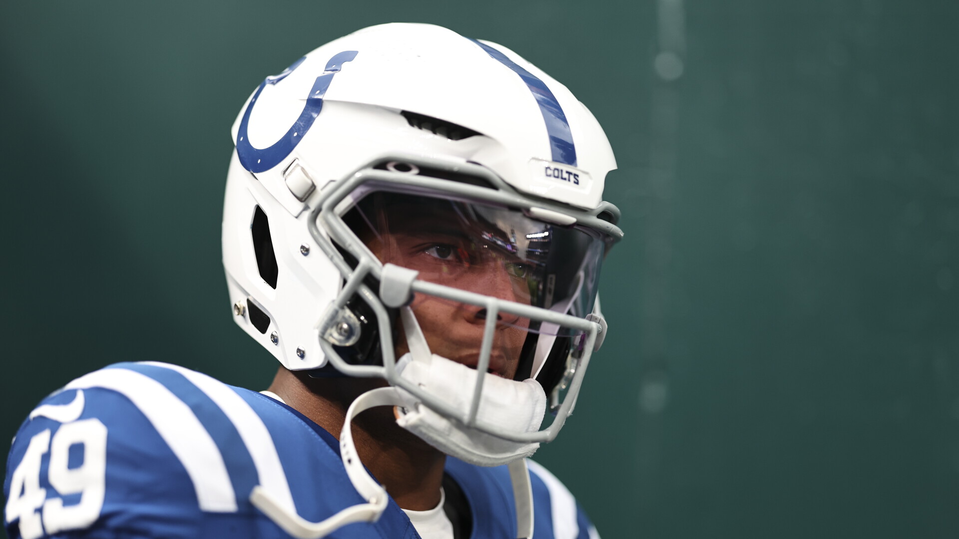 Colts sign free agent TE Pharaoh Brown