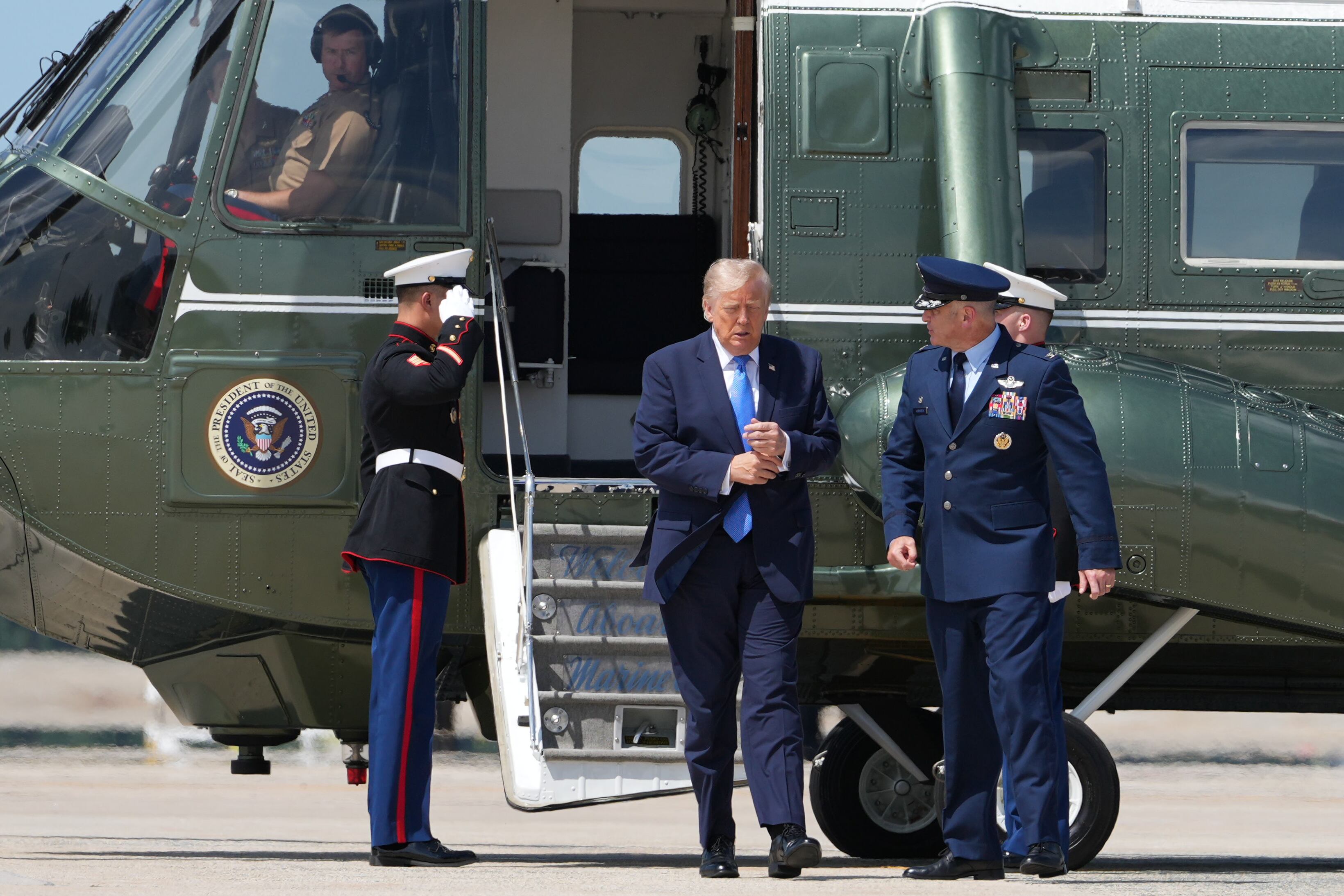 FAA investigating plane & Pres. Trump helicopter incident
