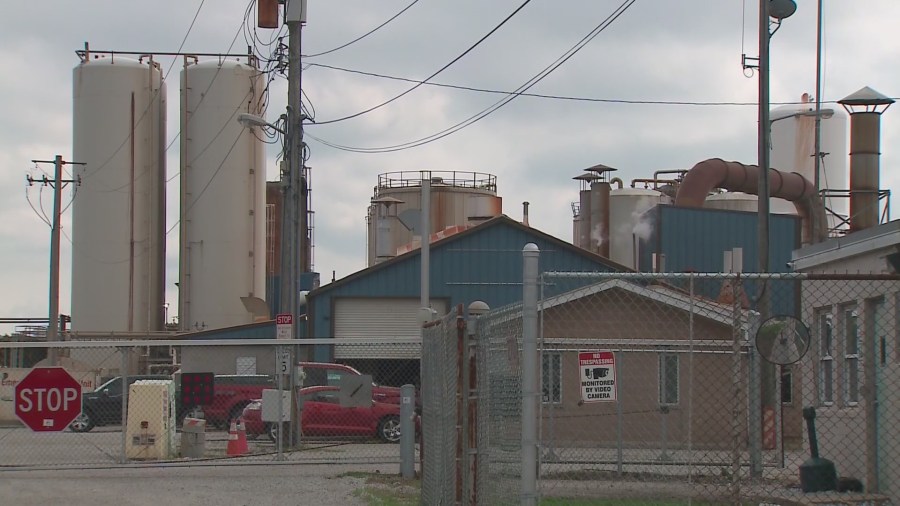 Chicago manufacturing plant faces lawsuit over foul odor