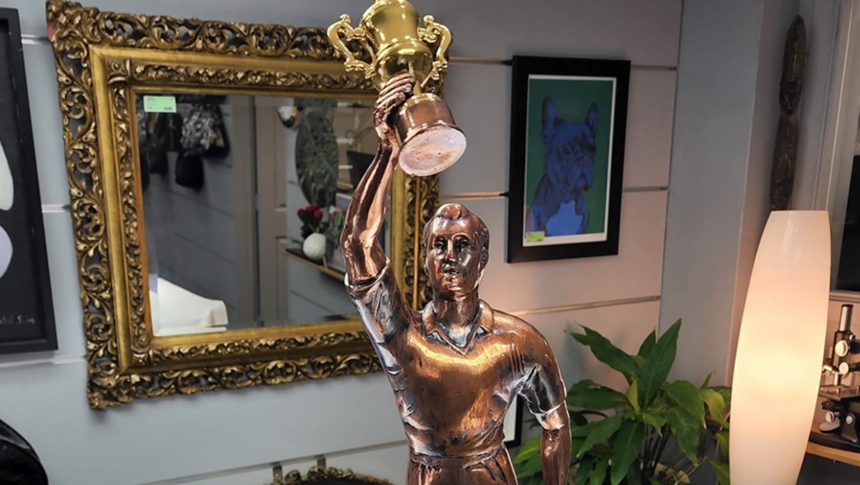 All Blacks’ 1995 World Cup ‘victory’ statue goes up for sale. Oh, wait a minute...