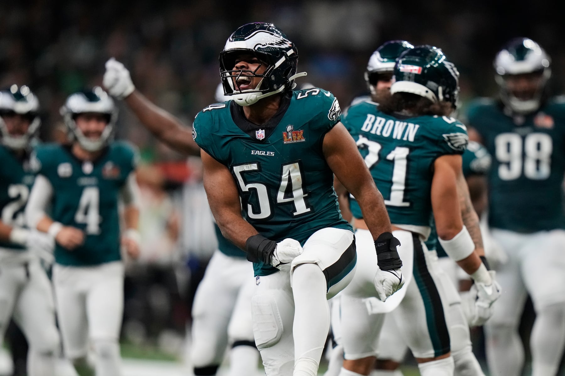 Son of Eagles legend standing out with ‘excellent’ camp: ‘Best I’ve seen him look’