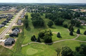 Residents protest plans to redevelop or eliminate public golf course in Oregon