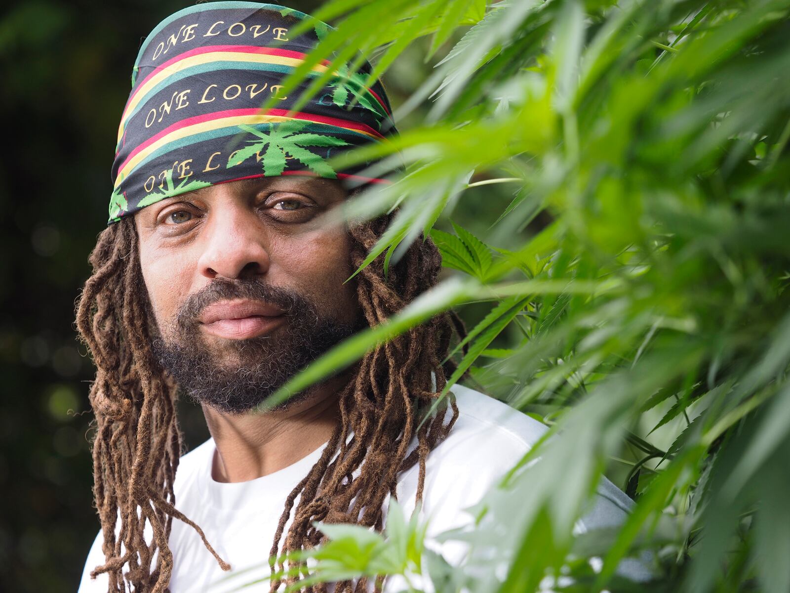 Mayor’s emergency curfew to curb crowds; NJ Weedman says it targets his business