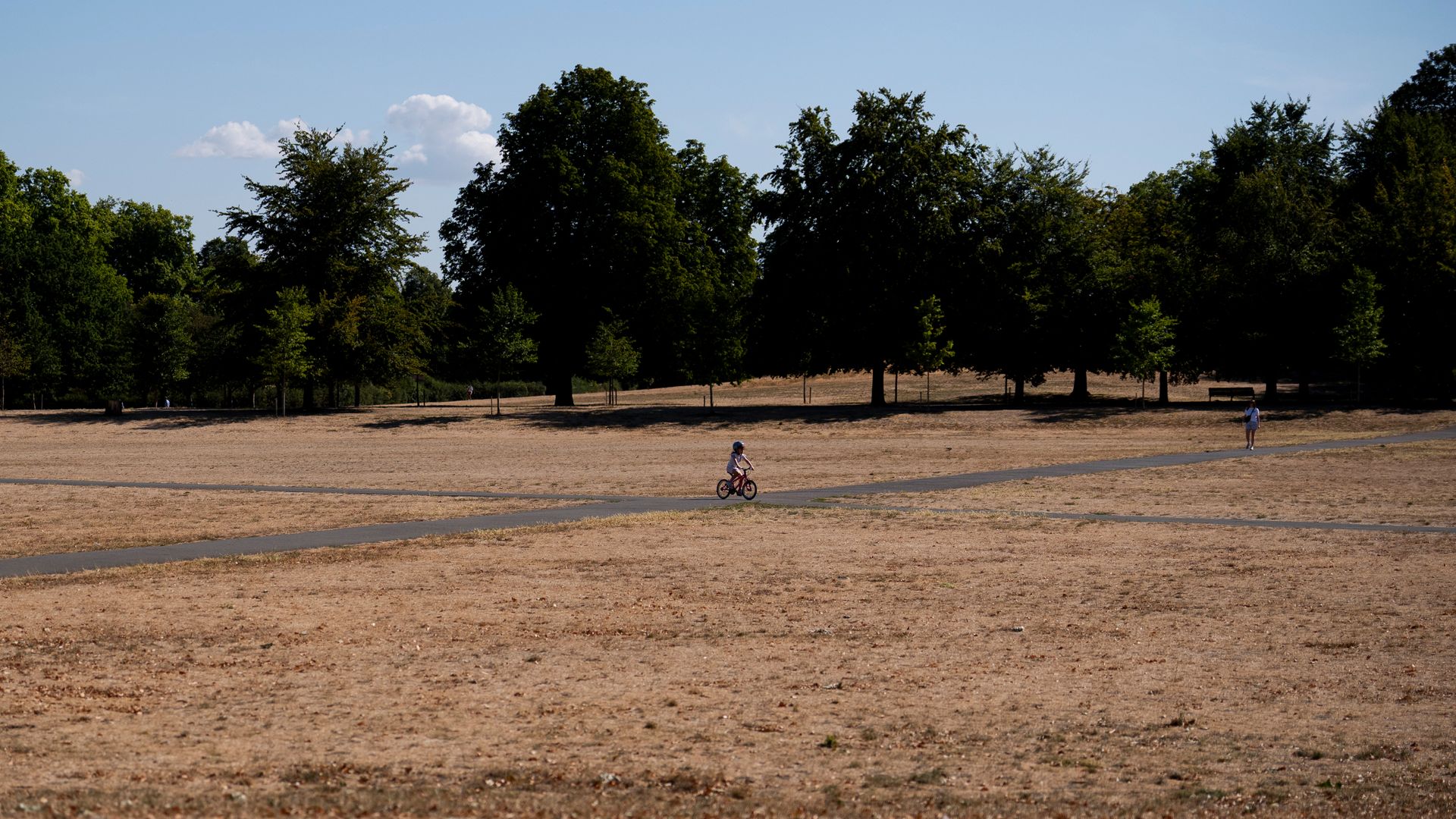 Scorching temperatures to return to UK - with risk of new droughts next week