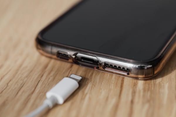 9 phone charging myths that made sense for a different generation of batteries