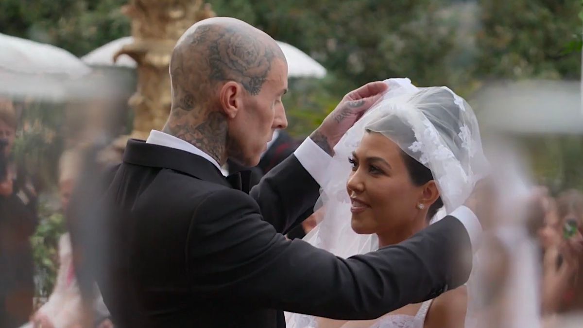 Travis Barker Doesn’t “Even Realize” He’s on The Kardashians: “I Don’t Watch the Show”