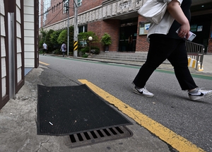 Why Seoul can’t shake its sewer smell