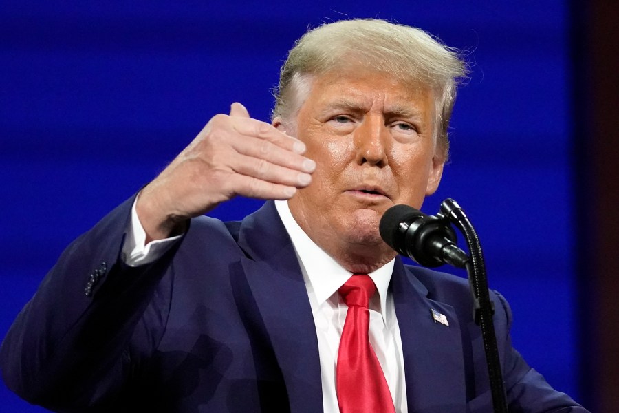 Wyden introduces bill to block Trump's IRS audit immunity deal