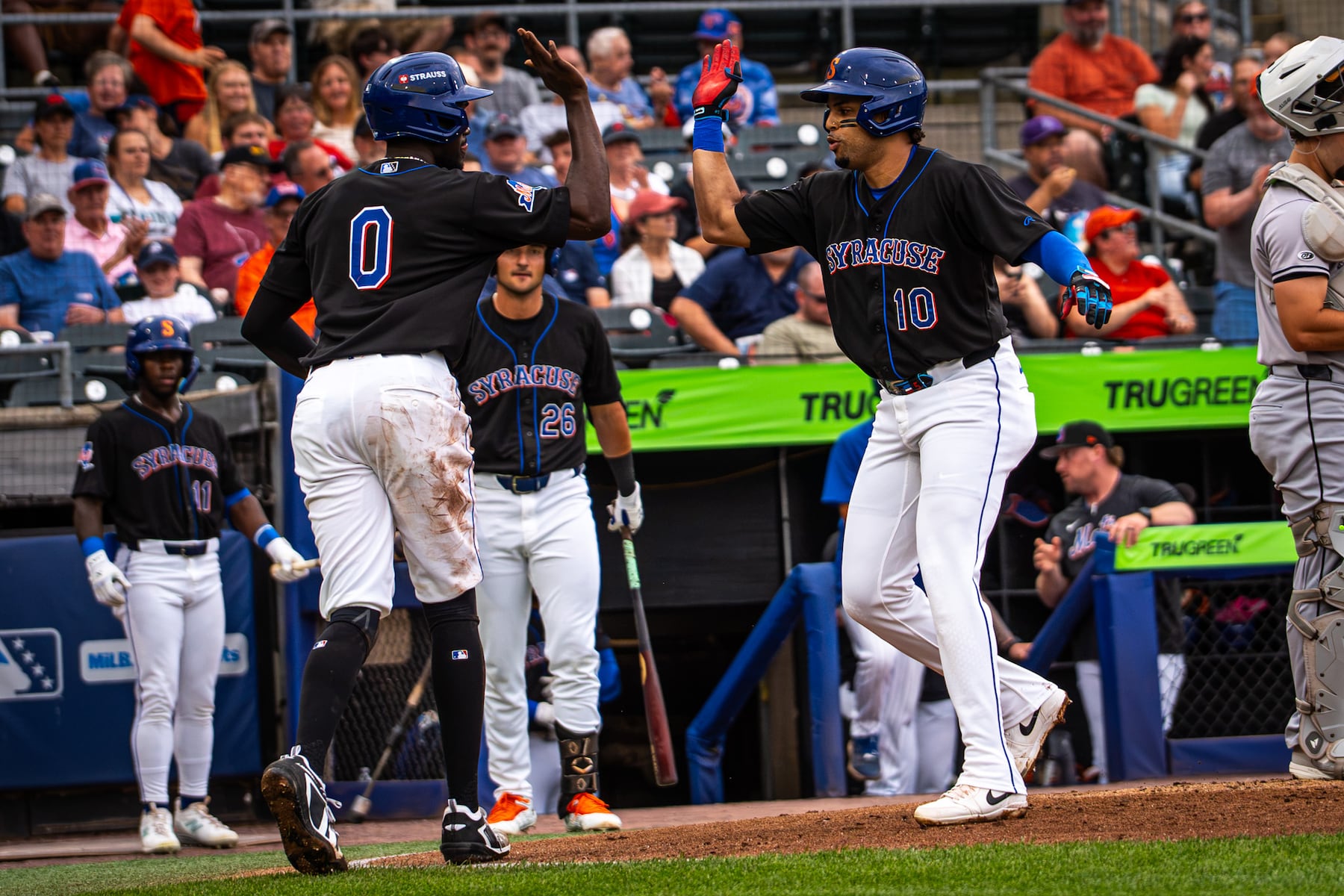 Syracuse Mets beat Columbus Clippers 6-5 at NBT Bank Stadium