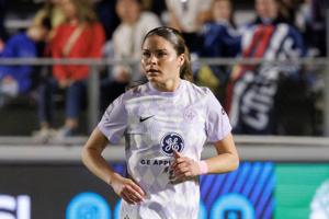Shaw scores in Gotham's 1-0 victory over the Wave