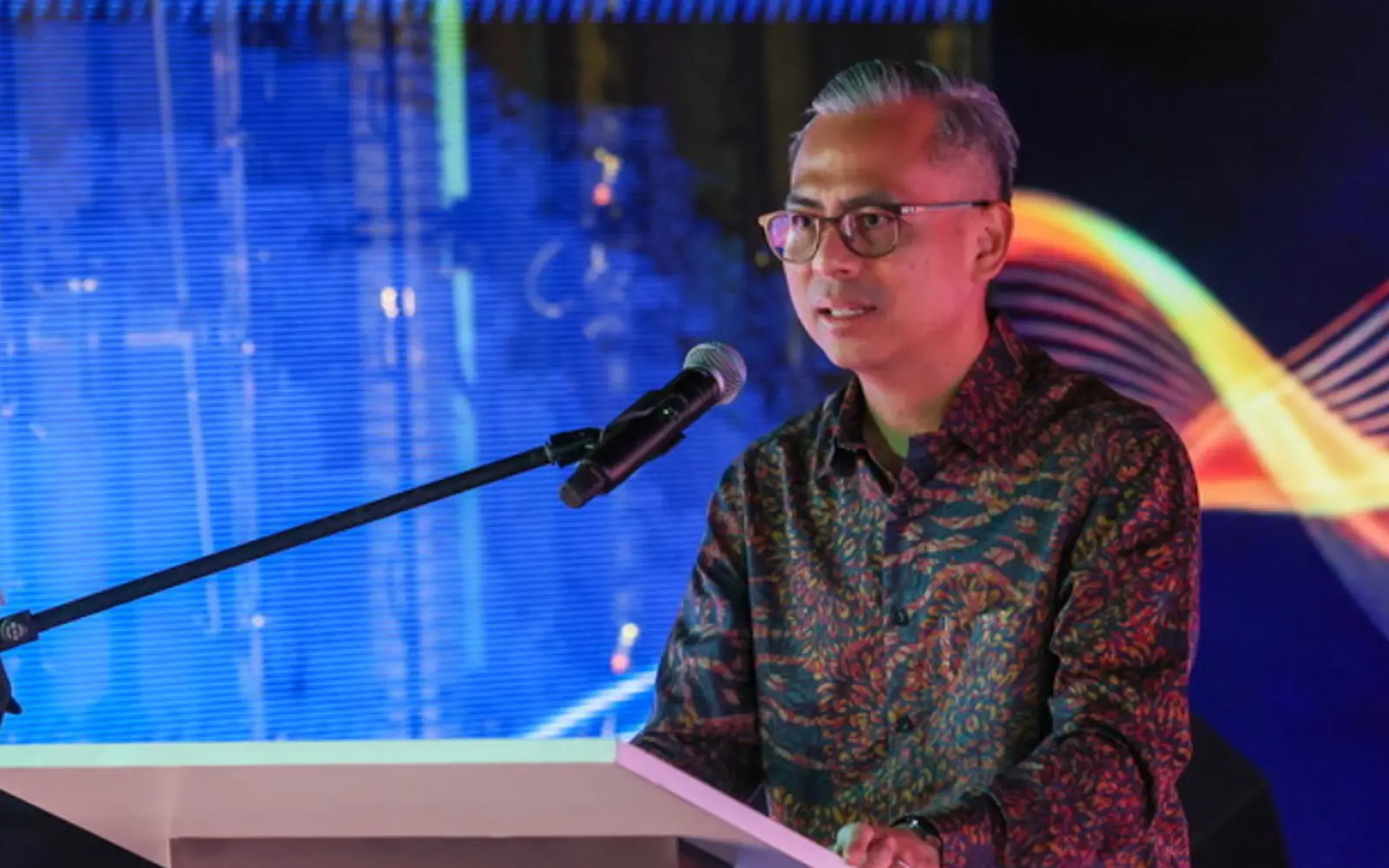Peruntukan khas PM bukan untuk Ahli Parlimen, kata Fahmi