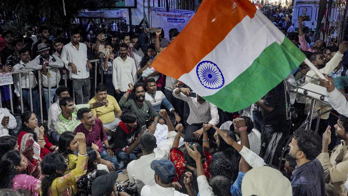 Jharkhand protest: CID summons three serving members of JPSC in exam row