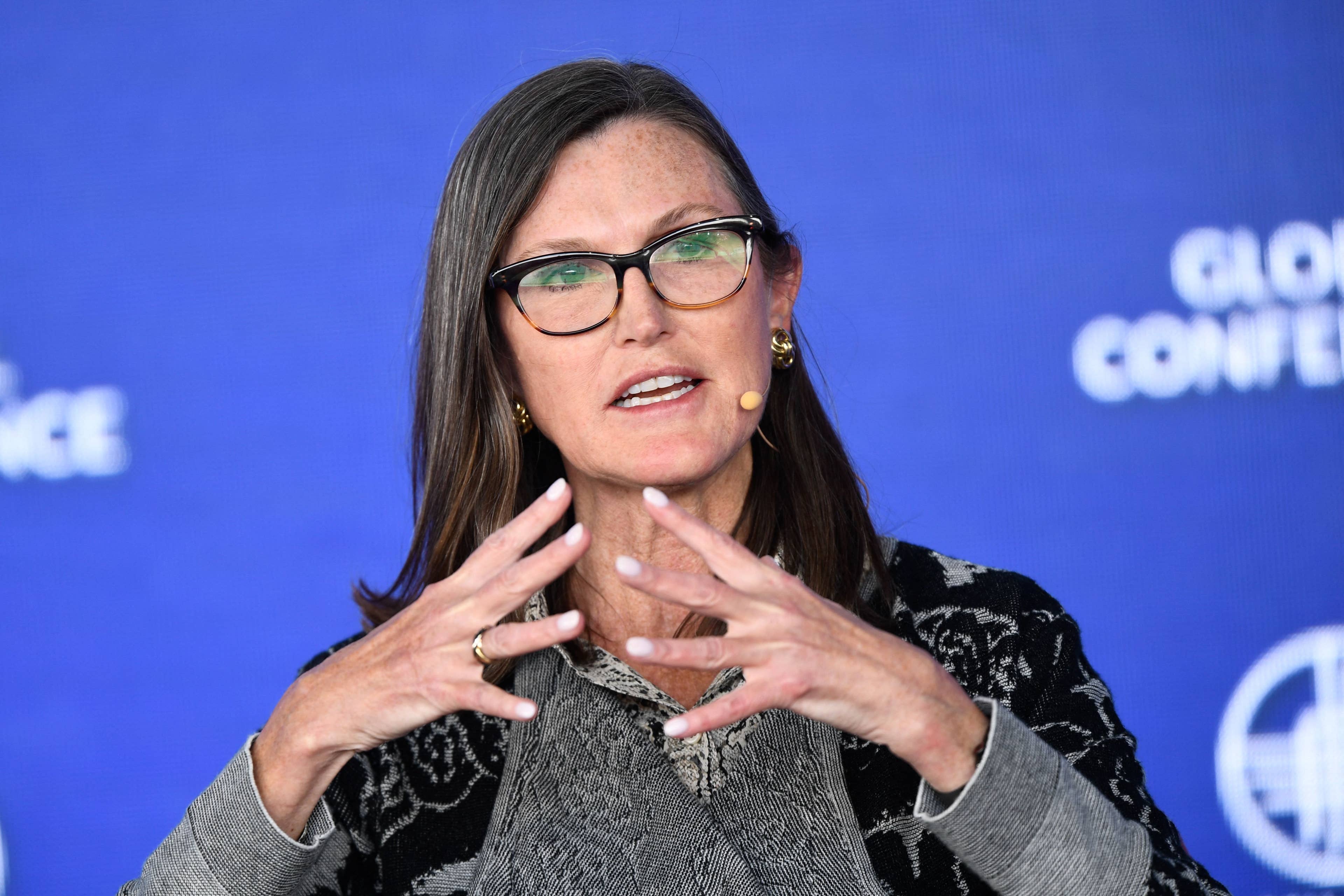 Cathie Wood sells $17 million of popular AI stock