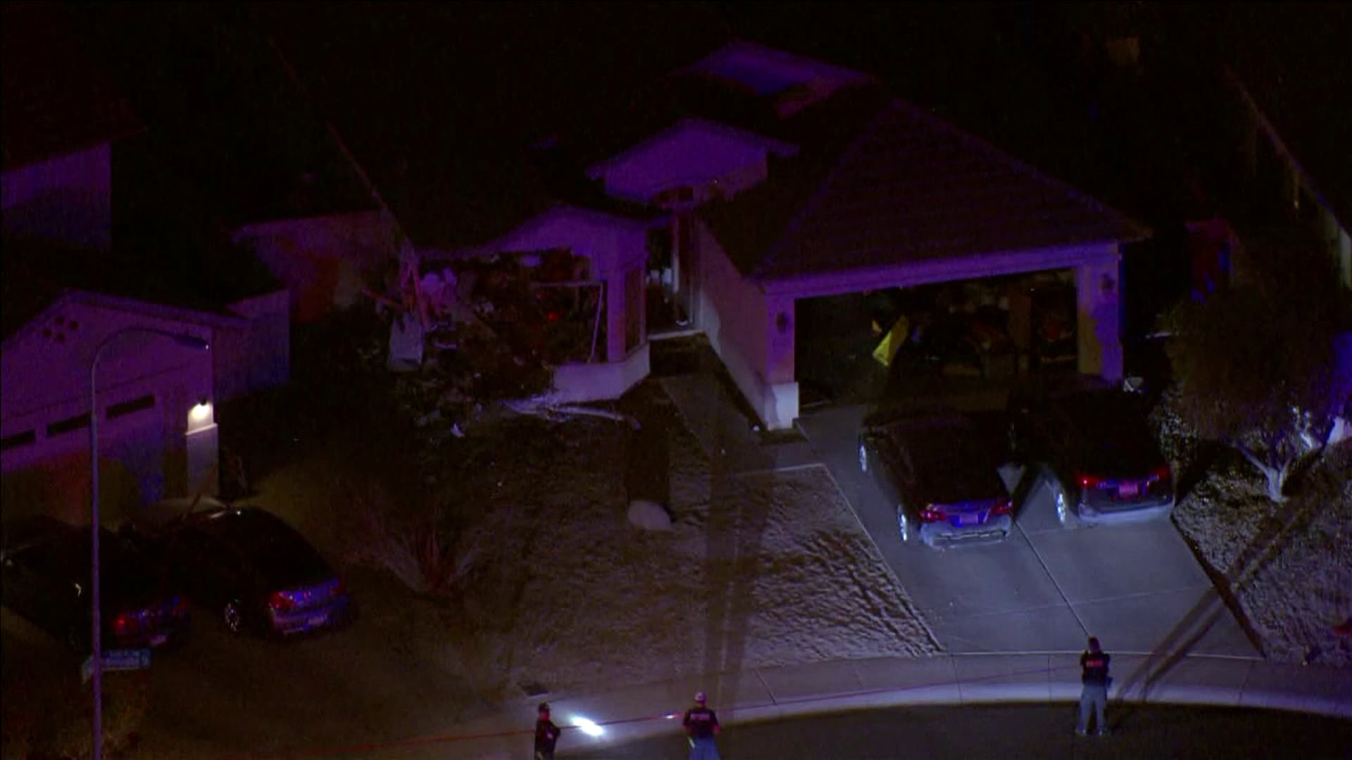 1 critical, 1 hurt after shooting leaves car crashed into Avondale home