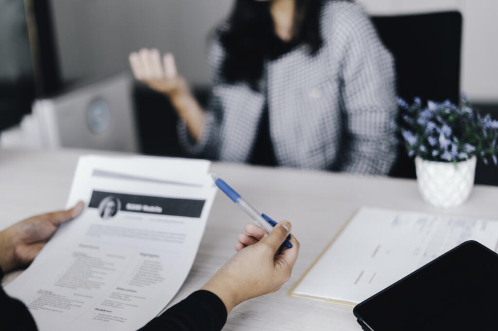 Post-pandemic, job candidates caught between suits, hoodies