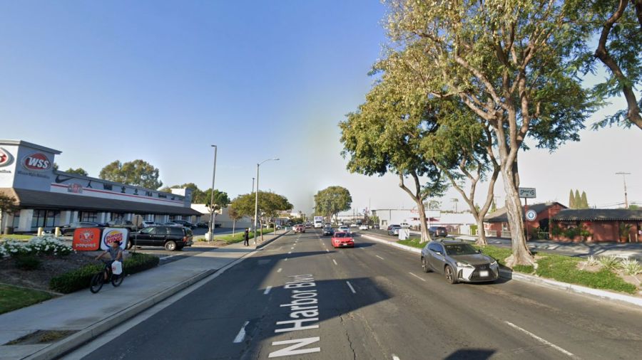38-year-old man struck and killed by driver in Santa Ana
