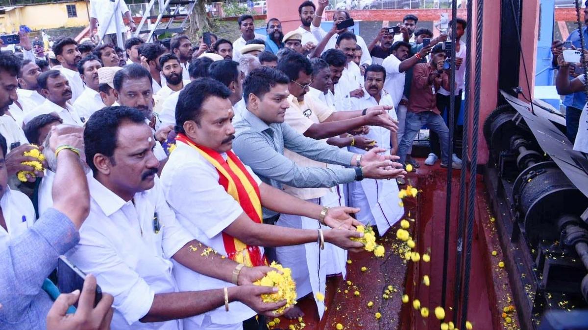 Water released from Mullaperiyar dam for irrigation and drinking