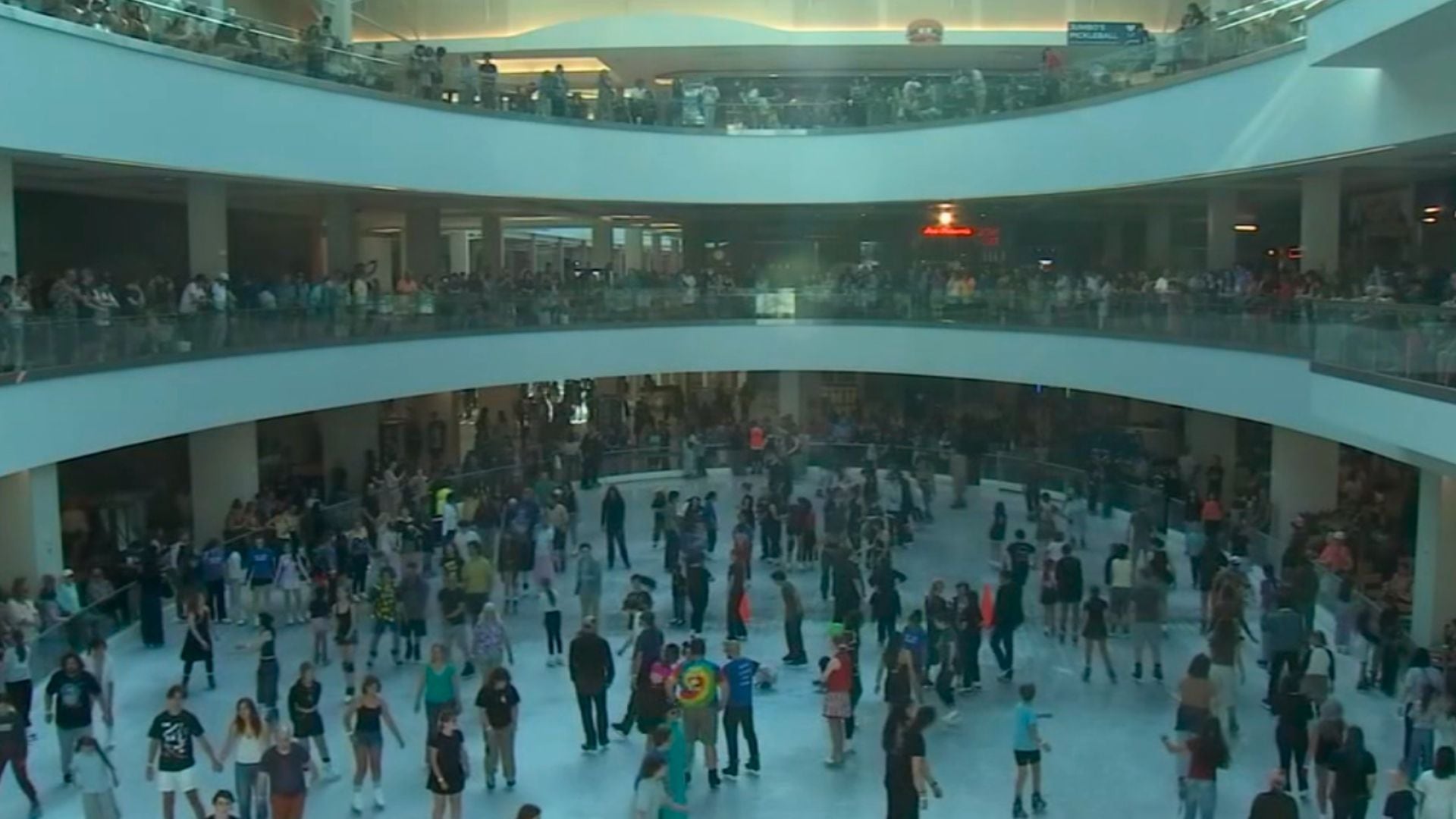 Lloyd Center closes to massive sendoff after more than 60 years in Northeast Portland